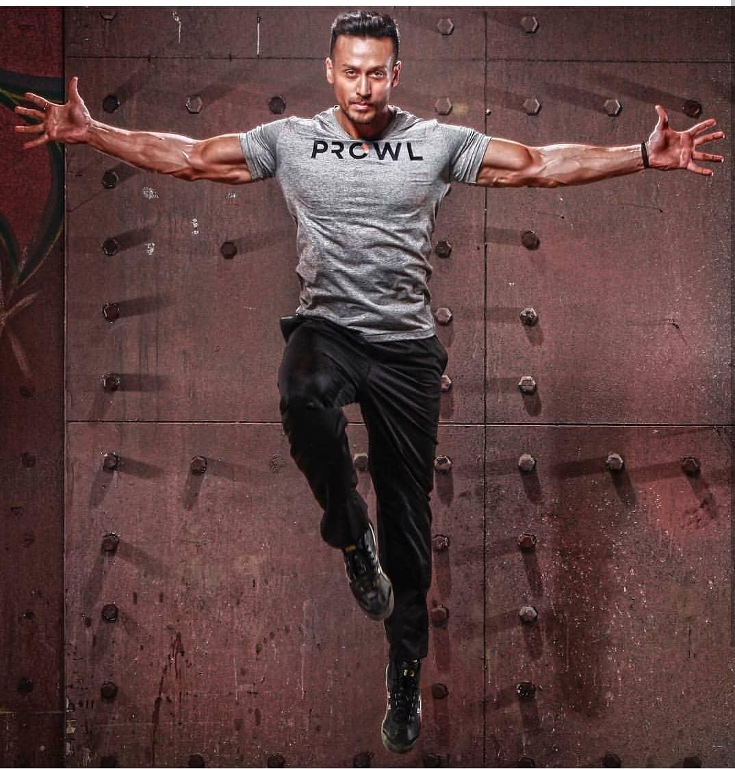 baaghi 2 shirts